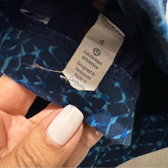 Lululemon Bra Energy SZ 4 - Picture 4 of 8